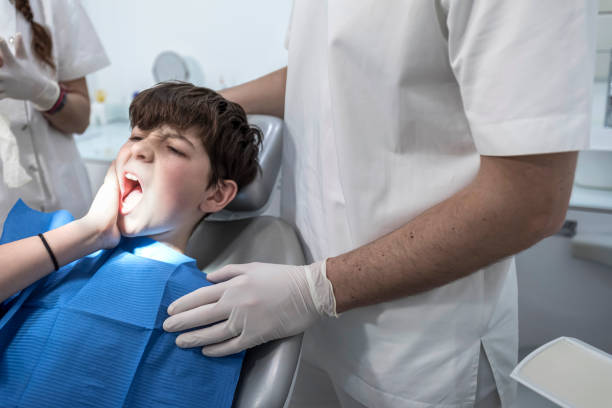 Best Broken Tooth Emergency  in Cassville, WV